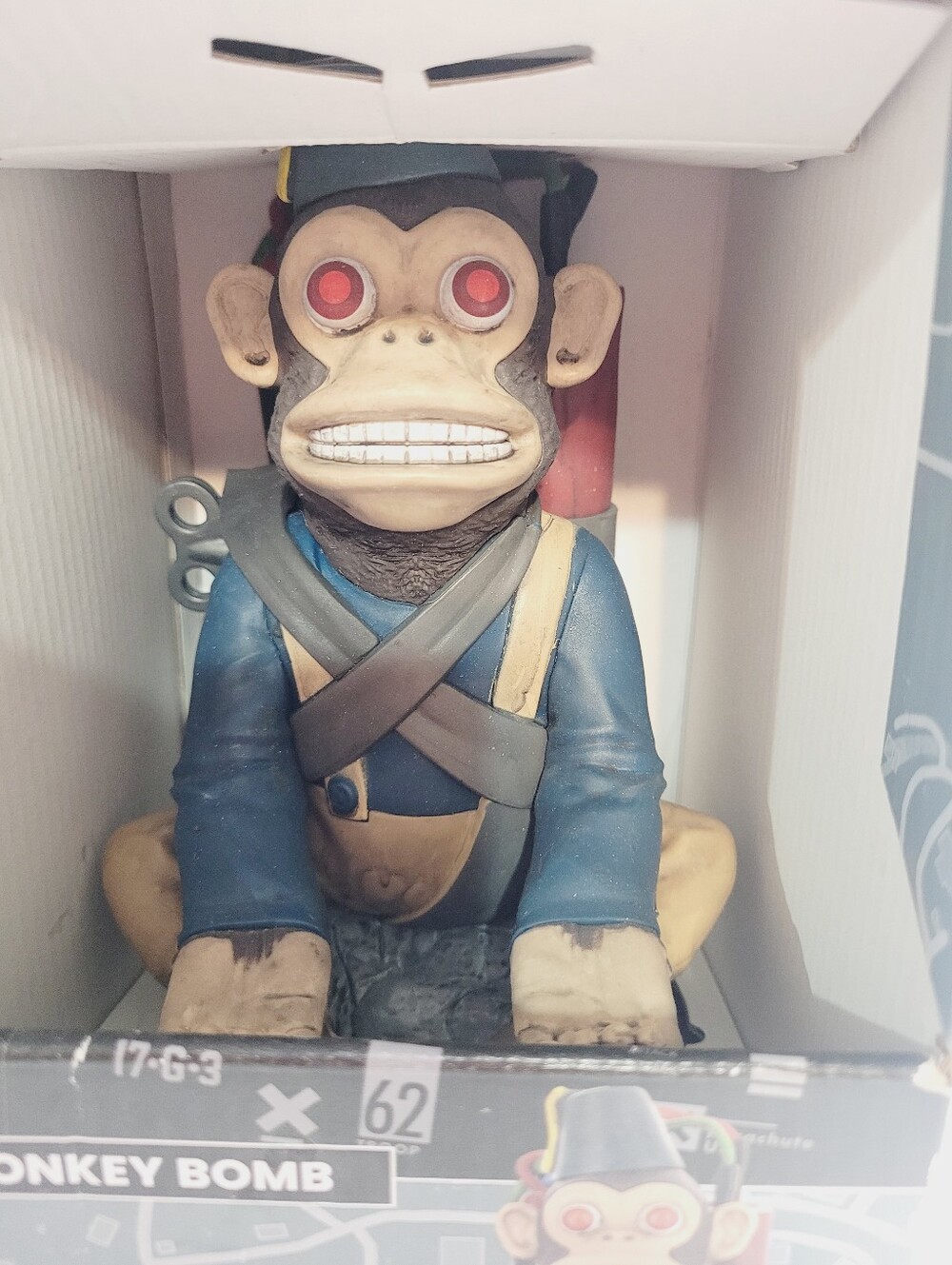 Call of Duty Monkey Bomb Cable Guy Phone Controller Holder - Picture 2 of 8